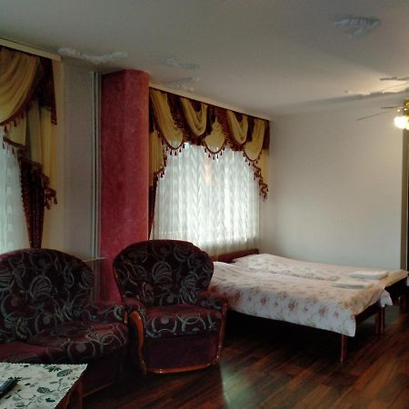 Hotel Dom Na Brzyzku Poronin Exteriér fotografie